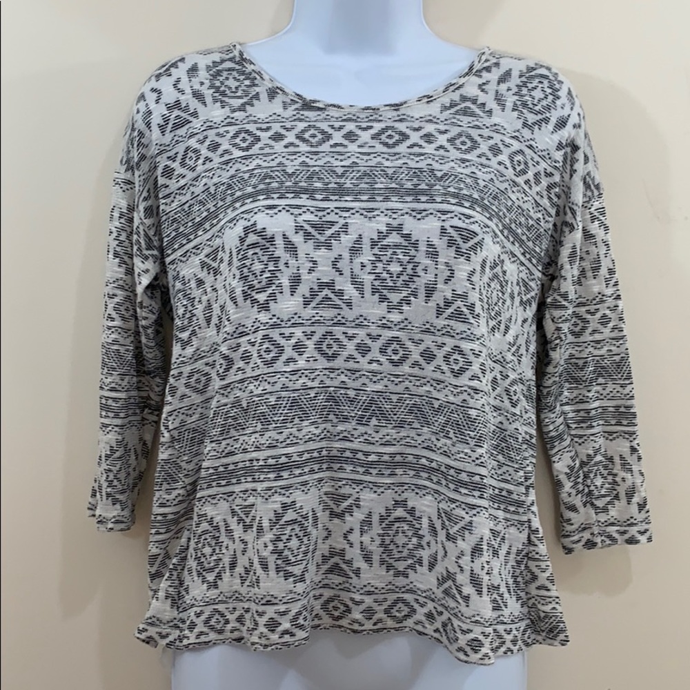 No Boundaries Crochet & Chiffon Back Shirt  Sz M